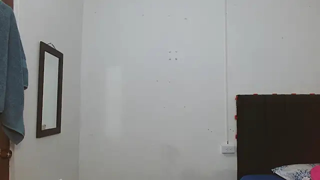 Thalian – Naživo XXX chat