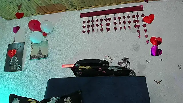 Онлайн чат XXX keila_j