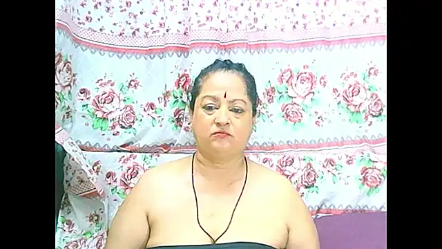 matureindian's Live XXX Chat