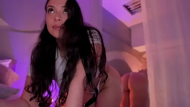 Nicolle_W's Live XXX Chat