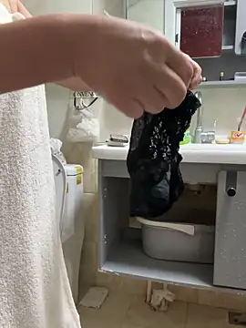 luckybaby666999 网络视讯表演