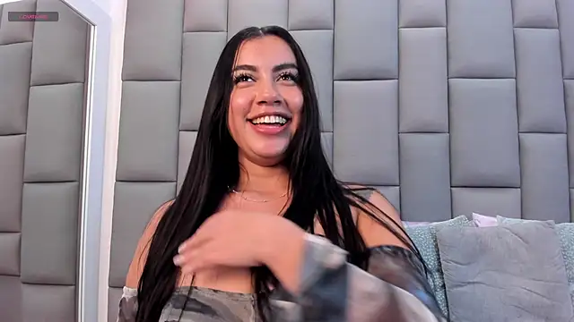 SofiaBahamon Adlı Modelin Canlı XXX Sohbeti