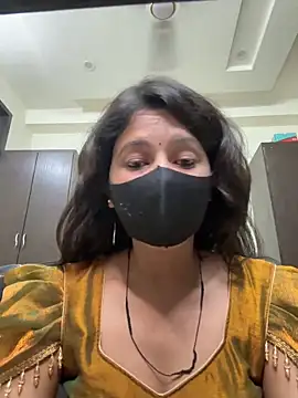 raavigirl 现场XXX聊天