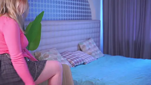 KenaYodis – webcam-show