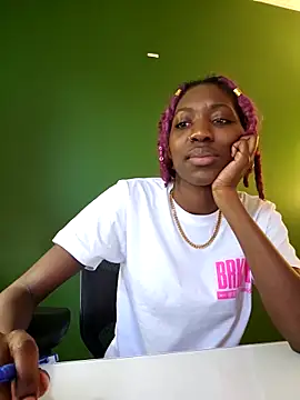 แชท XXX สดของ oliviaprettypussy