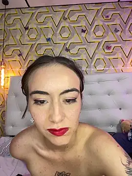 MelanyyJhonson15 Adlı Modelin Canlı XXX Sohbeti