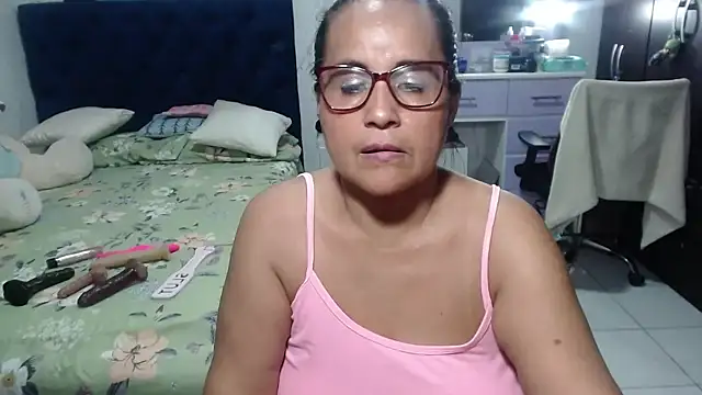 pervert_mommy_ Adlı Modelin Web Kamerası Şovu