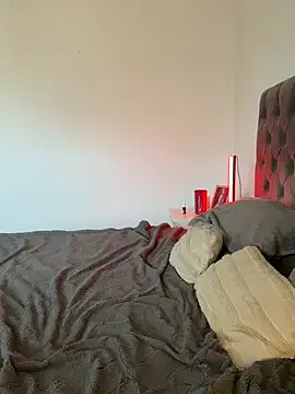 EllaMaeのライブXXXチャット