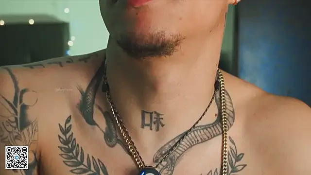 Chat +18 de AlphaMasterXxx ao vivo