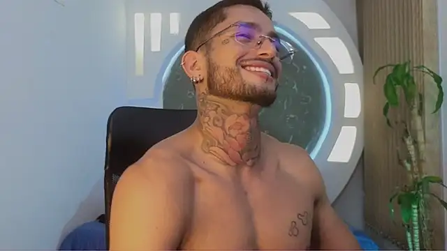 Alanrodgers 라이브 XXX 채팅