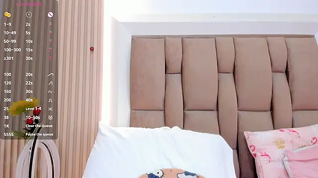 emily_rivas_'s Live XXX Chat