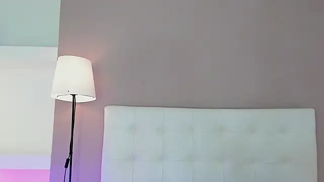 ninamonroy: онлайн-секс-чат