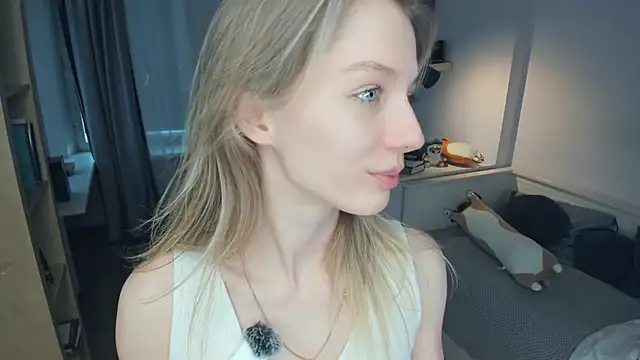 AikoEasterly Chat XXX live