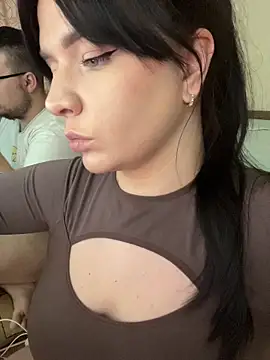 Poly_Nick Chat XXX live