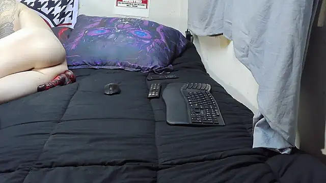 Spotless_Load – Naživo XXX chat