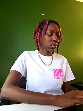 oliviaprettypussy Obrolan Langsung XXX