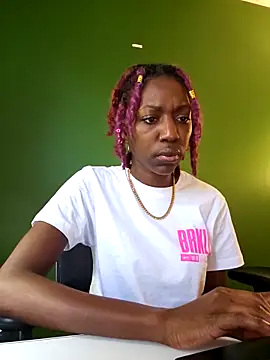 oliviaprettypussy's Live XXX Chat