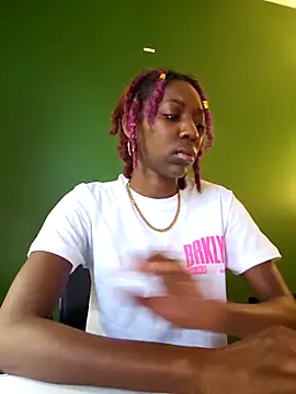 oliviaprettypussy লাইভ XXX চ্যাট