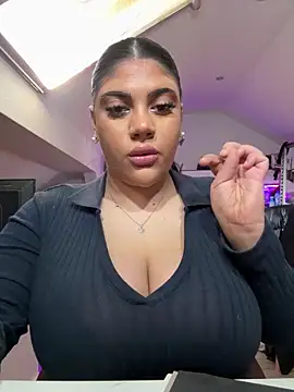 MinaKhalina Show in webcam