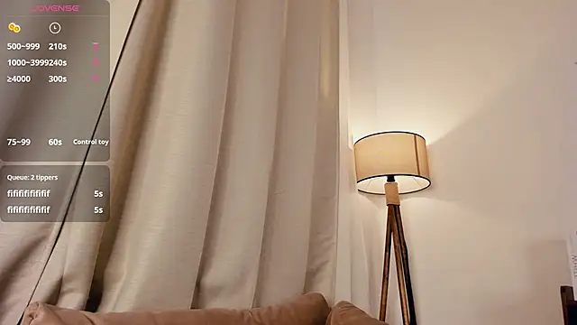 LaureMestlern Live XXX chat