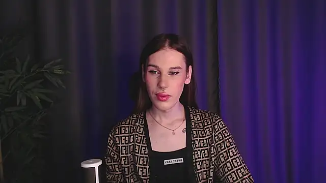 Chat XXX en directo de Cassie_Bae