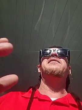 yourMasterisBored – webcam-show