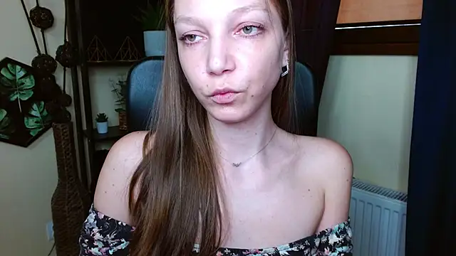 Chat +18 de EmillyPlay ao vivo