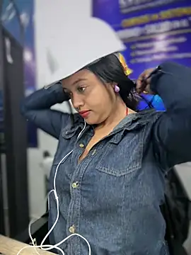 -Mia1 Pertunjukan Webcam