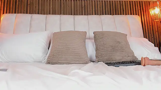 LisaLainのライブXXXチャット