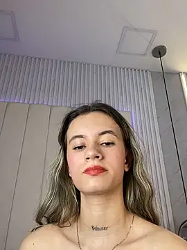 دردشة JuliaColemann الجنسية المباشرة