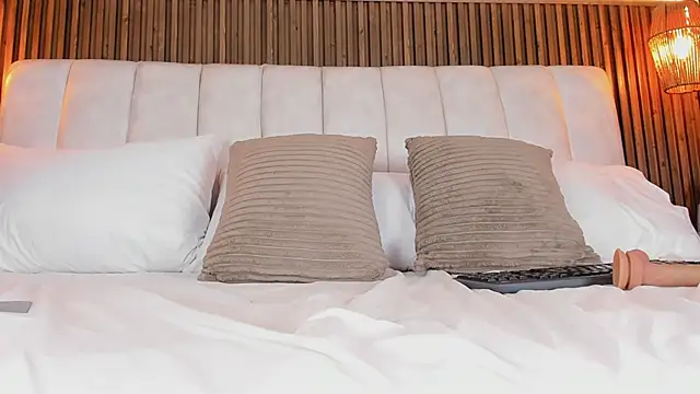 LisaLain Live XXX Chat