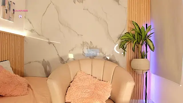 Fyre_divine live XXX chat