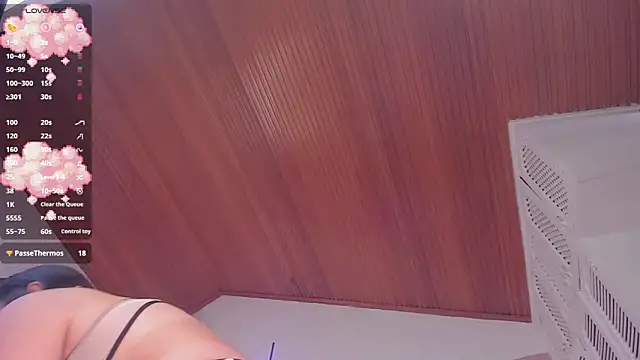 Chat XXX en directo de elodie_walker