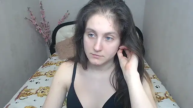 Chat +18 de Holliy_Cooper ao vivo