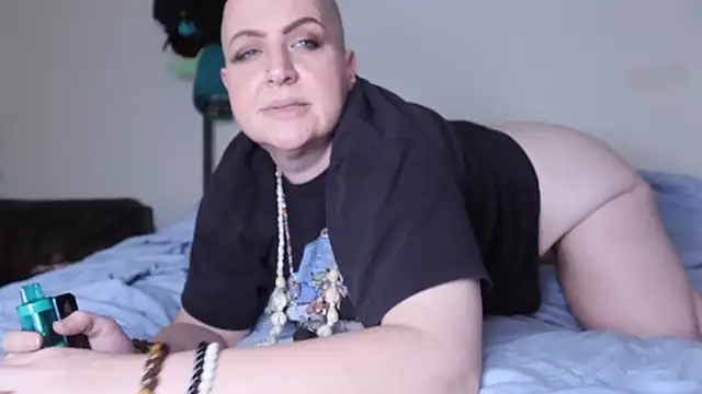 BellaBlueBBW's Webcam Show