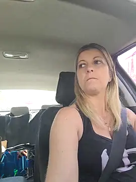 Онлайн чат XXX NikkiBlisss