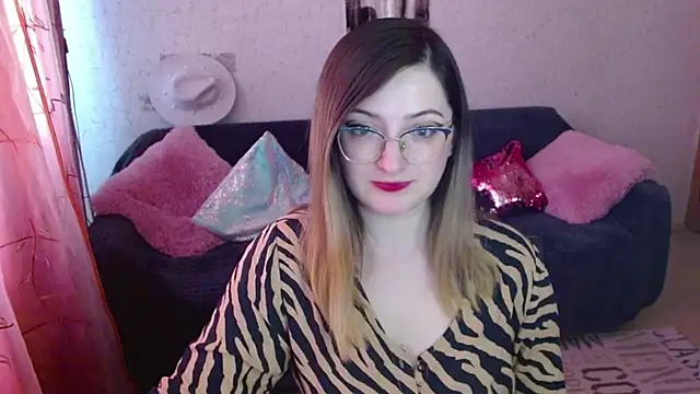 Arielsssplash Adlı Modelin Canlı XXX Sohbeti