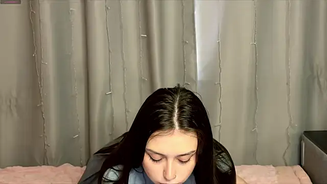 bellarison Adlı Modelin Canlı XXX Sohbeti