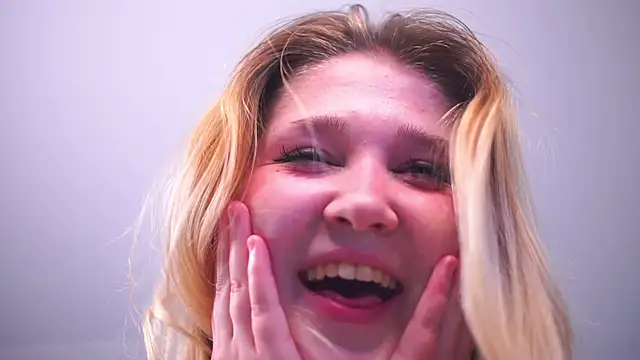 Webkamerová show KenaYodis