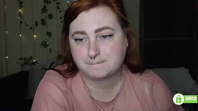 Chat +18 de Alicia_love00 ao vivo