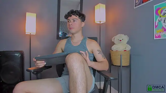 Soft_Temptationxx: διαδικτυακό σόου στην κάμερα