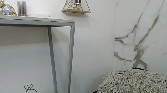 Lindsey8 Chat XXX in diretta