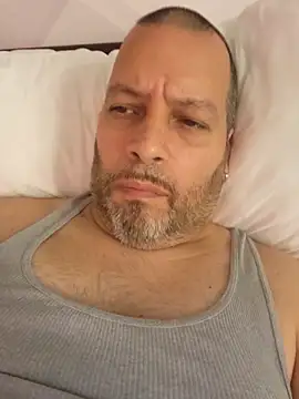 Pertunjukan Kamera Web Just2much