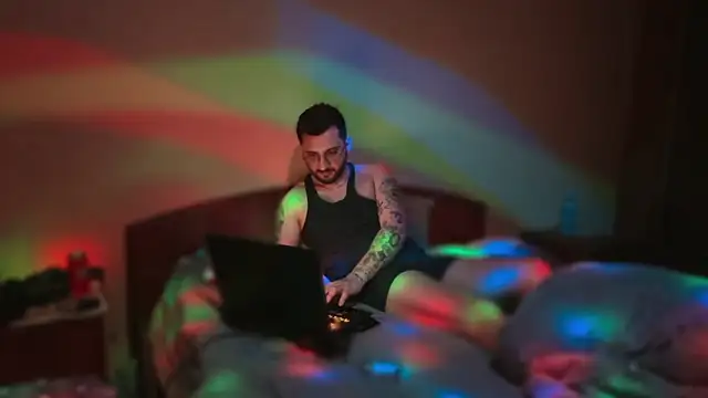 The_Oggy's Live XXX Chat