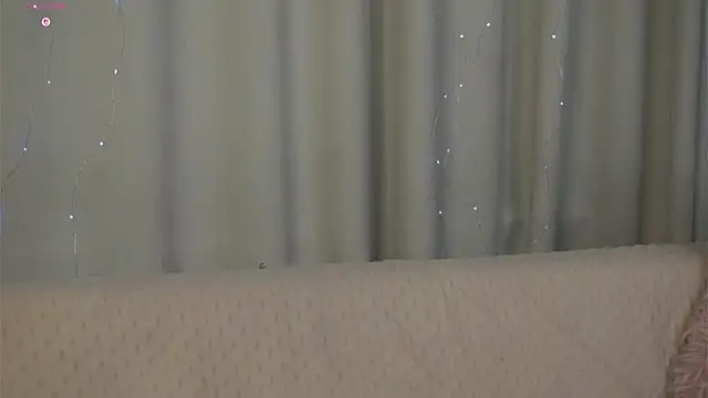 EviaRabasca Adlı Modelin Canlı XXX Sohbeti