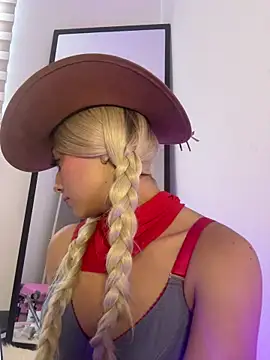 Tessa__Winslow webkamerás műsora