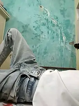 SINGLE_BOY_SITAR's Live XXX Chat