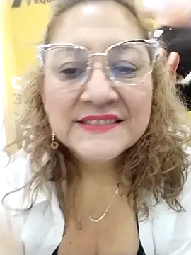 XXX chat uživo modela JULIETA_21-