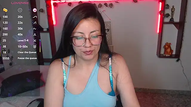 QueenRose94 Live XXX Chat