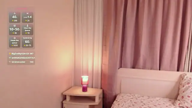 Chat +18 de lillit_vivit ao vivo